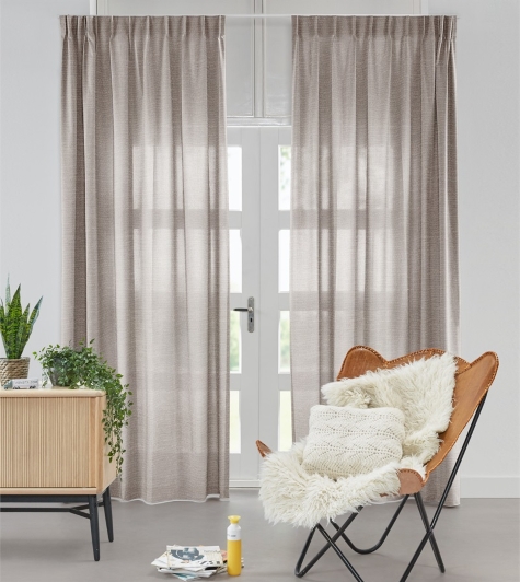 Taupe inbetween gordijnen