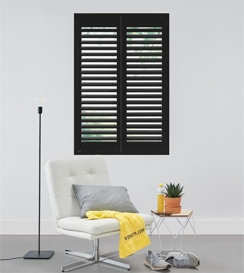 Zwarte shutters