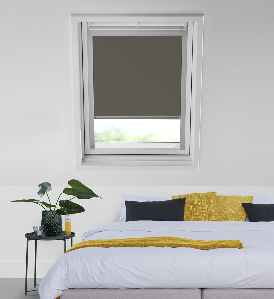 Tagvindue rullegardin til VELUX® - Mørkegrå VE519