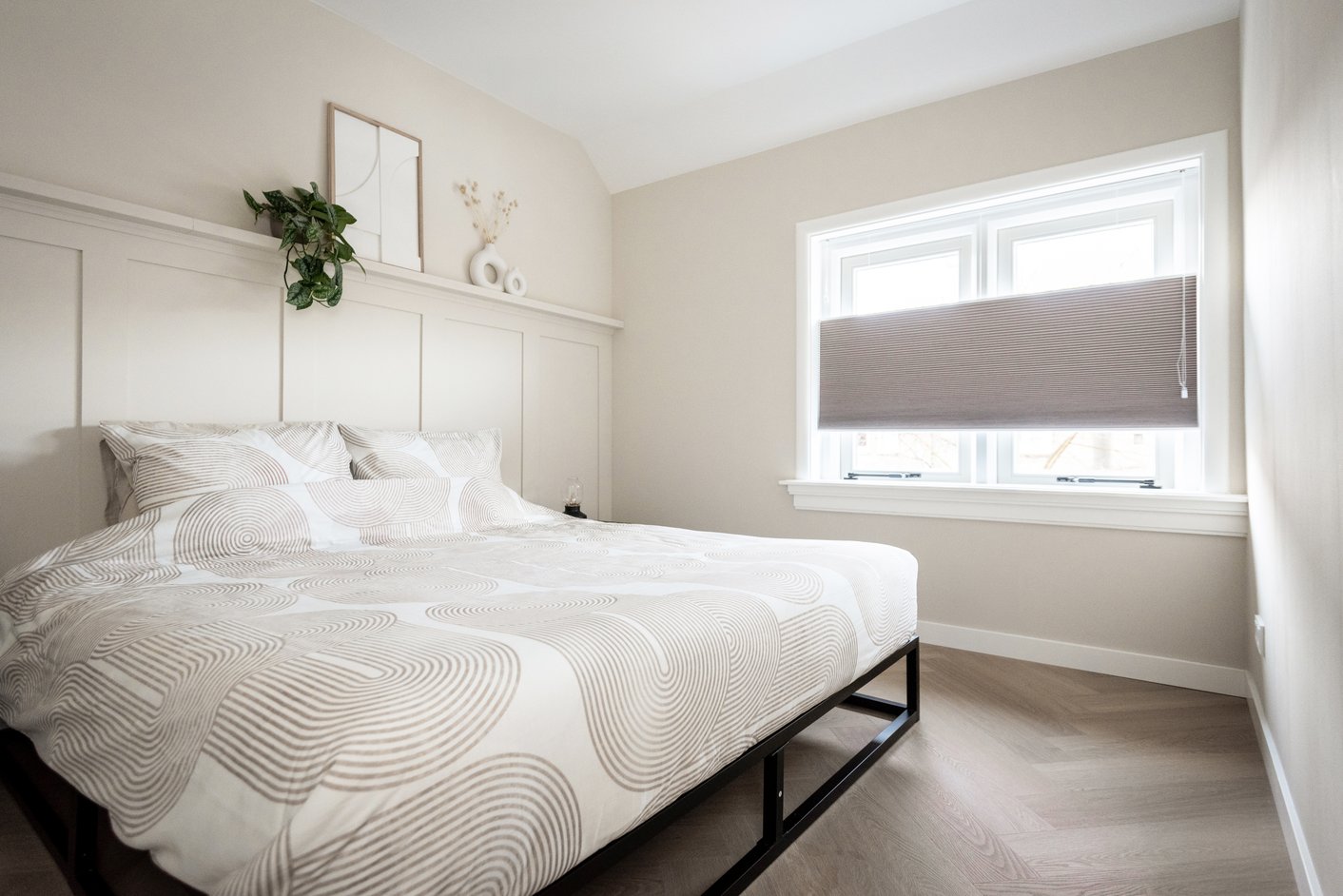 Verduisterend plisségordijn in slaapkamer