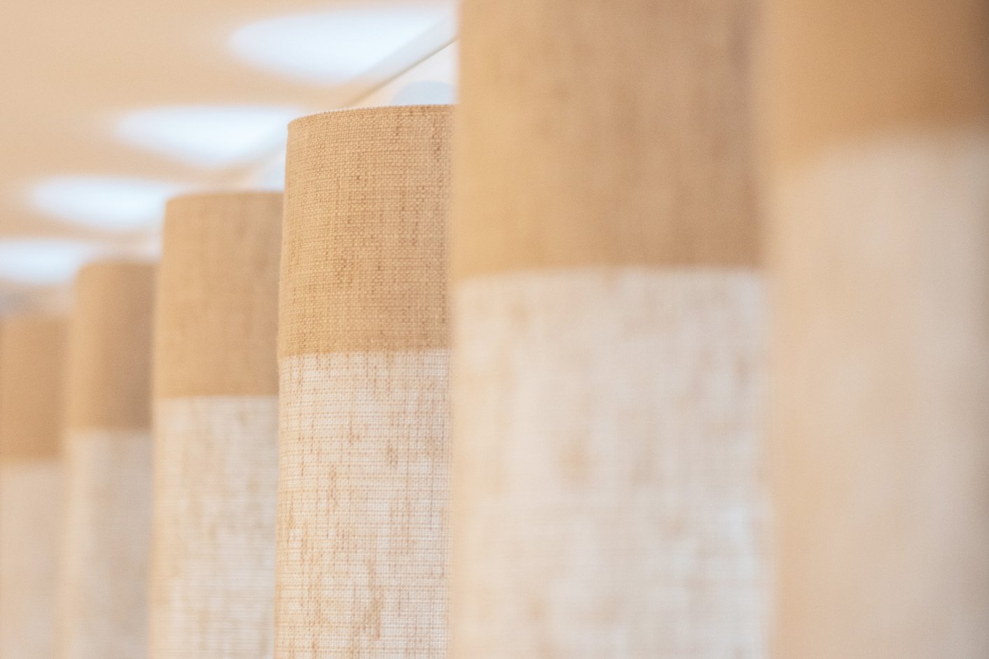 Beige gardiner med wave