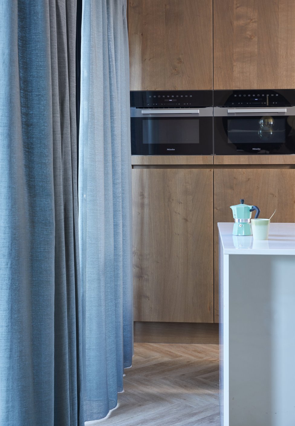 Blauwe gordijnen wassen