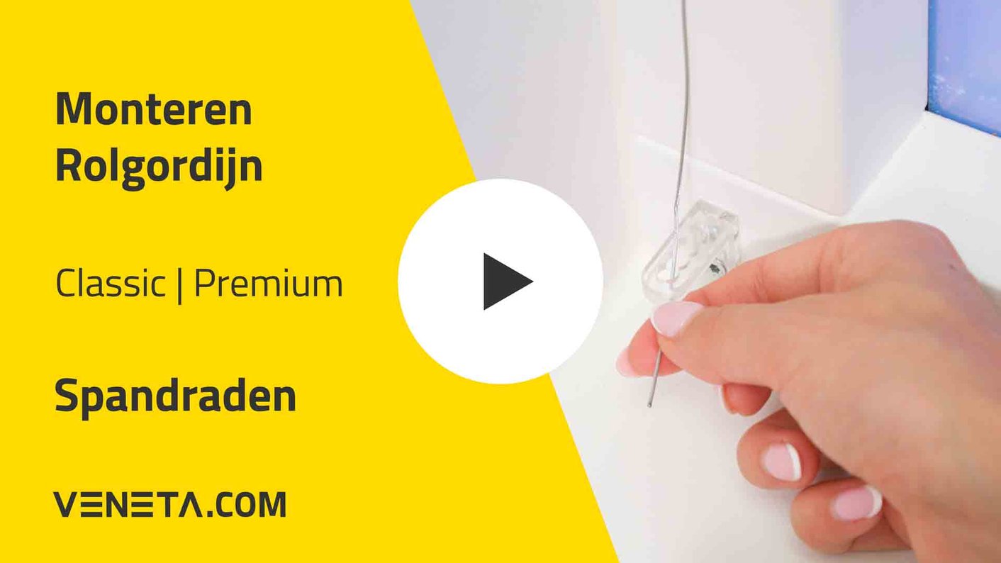 Rolgordijnen monteren met spandraden