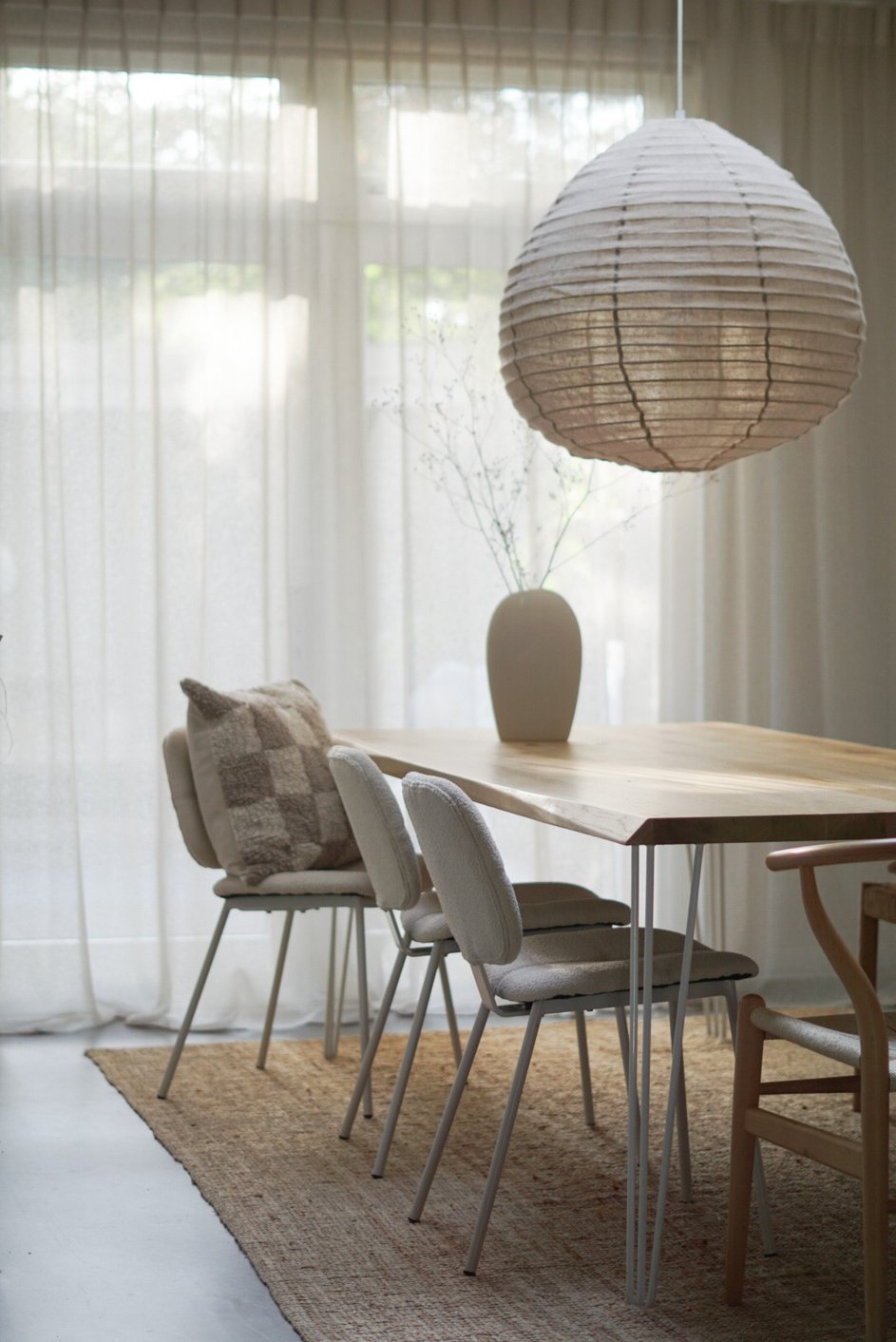 Scandinavische stijl eetkamer
