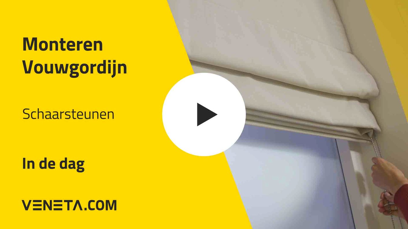Montagehandleiding vouwgordijnen met schaarsteunen in de dag